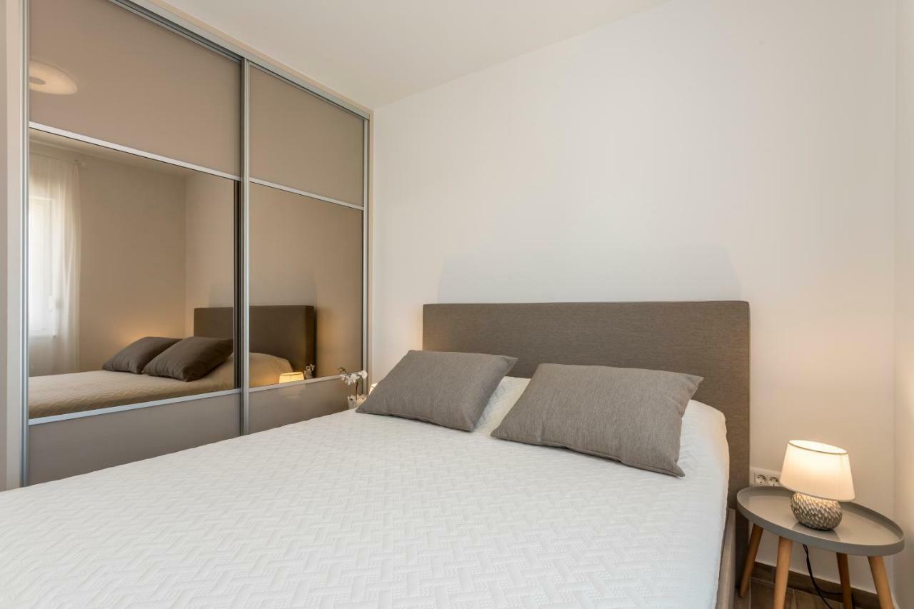 Luxury View Apartments Rogoznica  Exterior foto